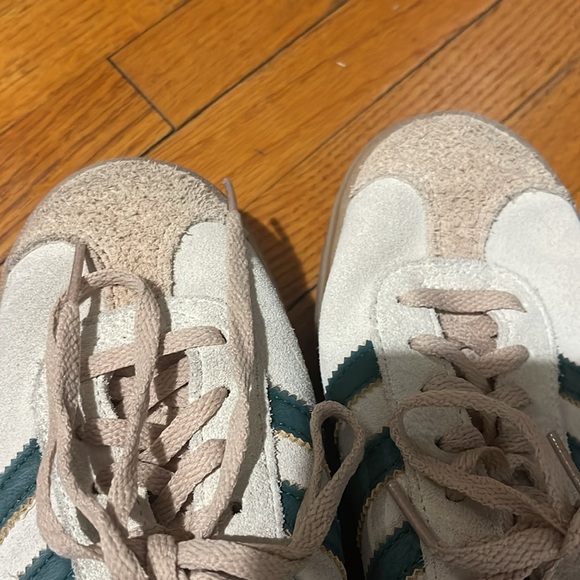 Adidas Cream and Green Gazelle Sneakers - Picture 2 of 7